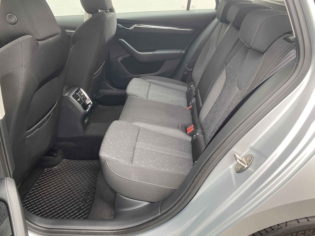 Škoda Octavia IV 1.5 TSi Style