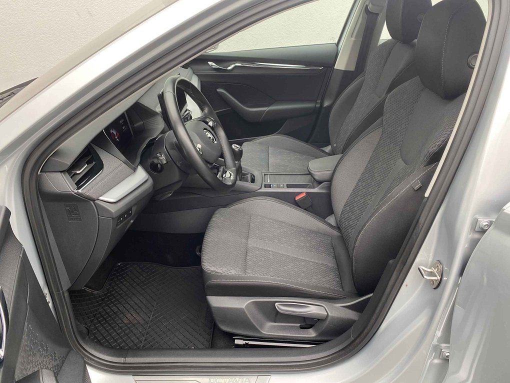 Škoda Octavia IV 1.5 TSi Style