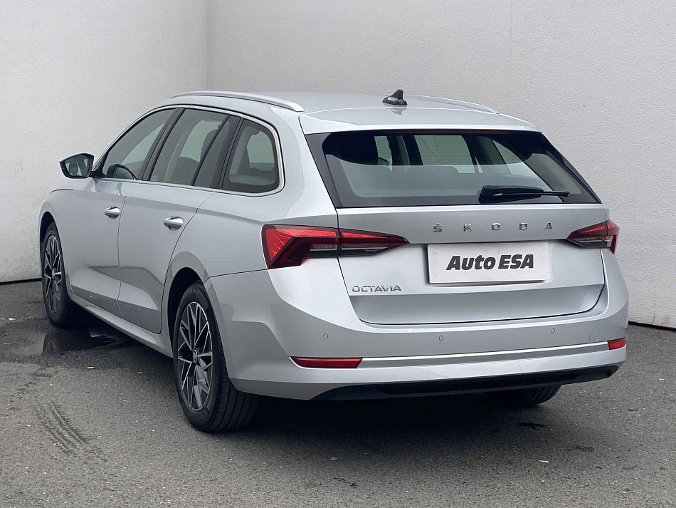 Škoda Octavia IV 1.5 TSi Style