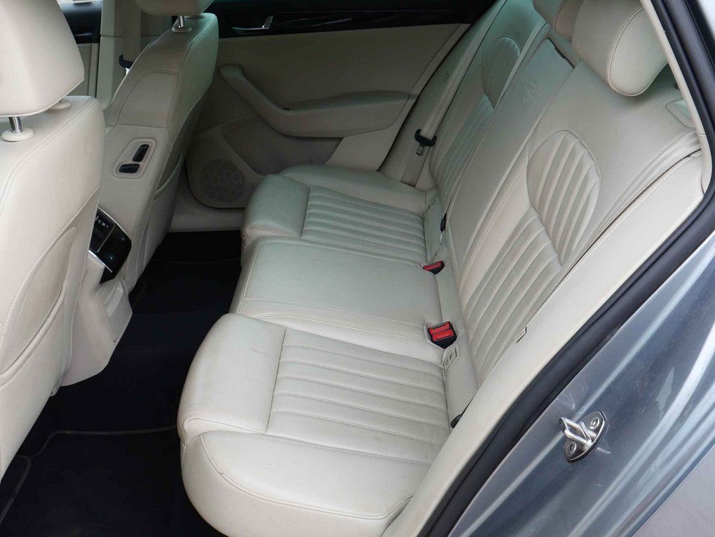 Škoda Superb III 2.0 TDi L&K 4x4