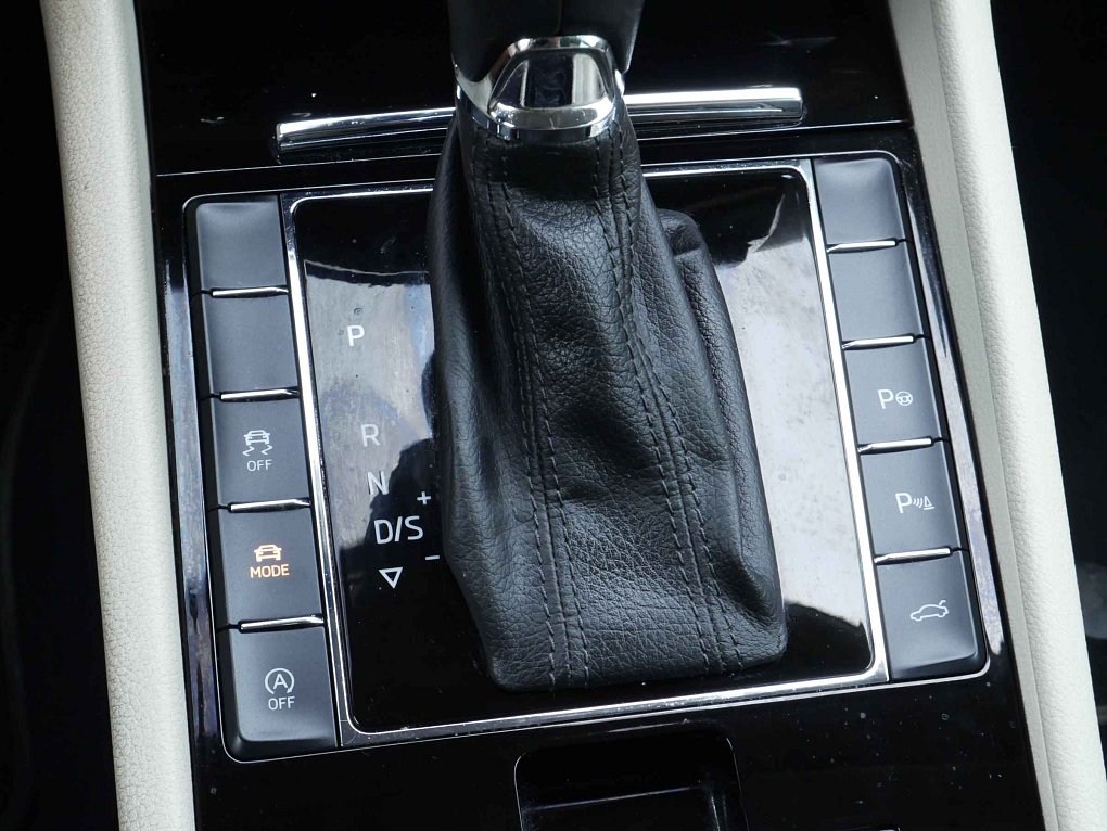 Škoda Superb III 2.0 TDi L&K 4x4
