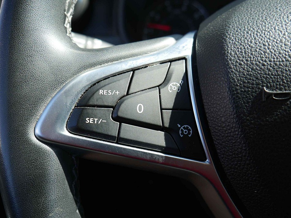 Dacia Duster 1.0i 
