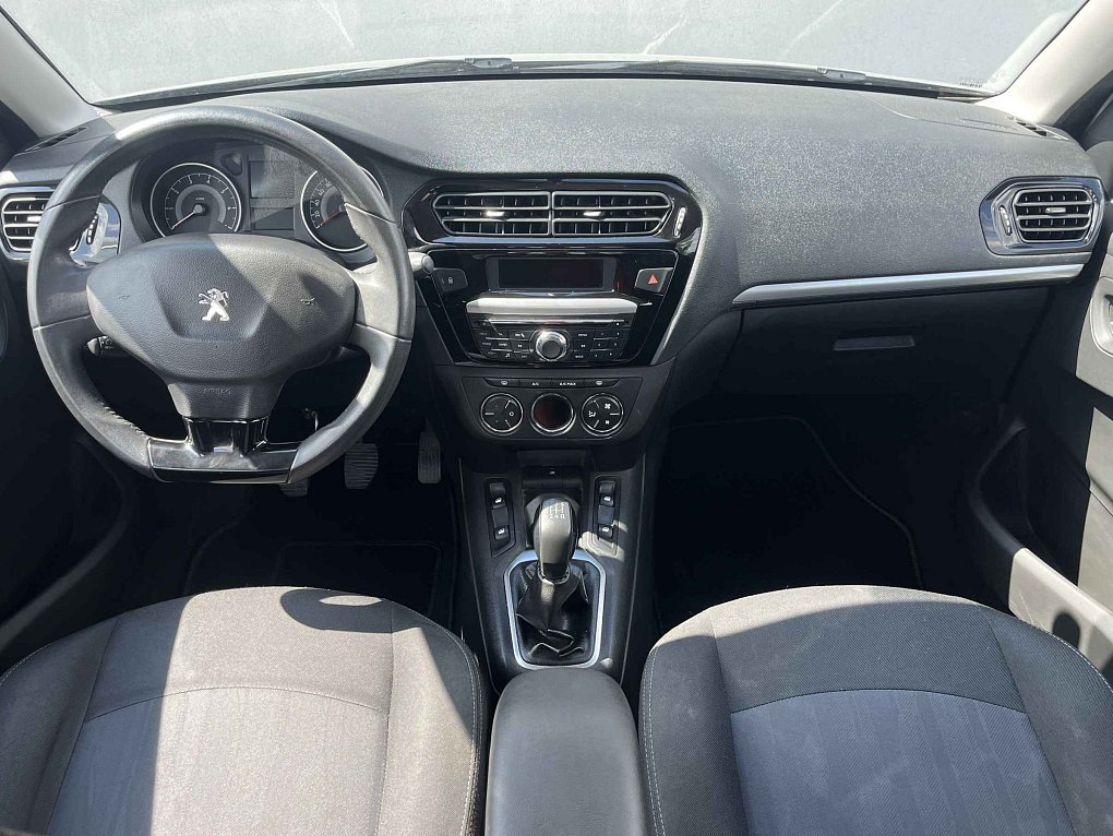Peugeot 301 1.2PT 