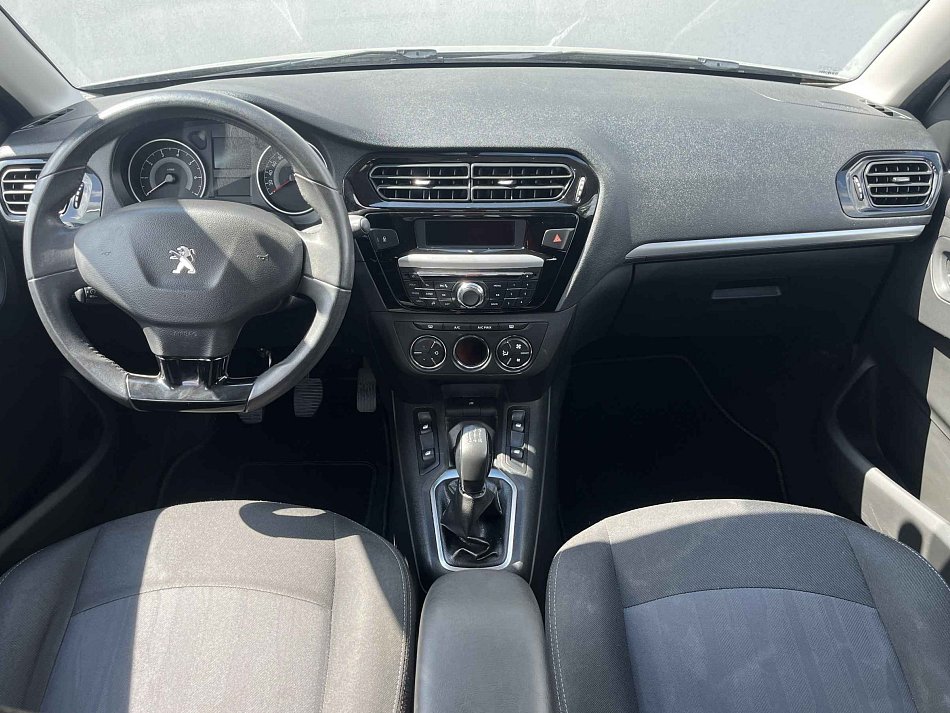 Peugeot 301 1.2PT 