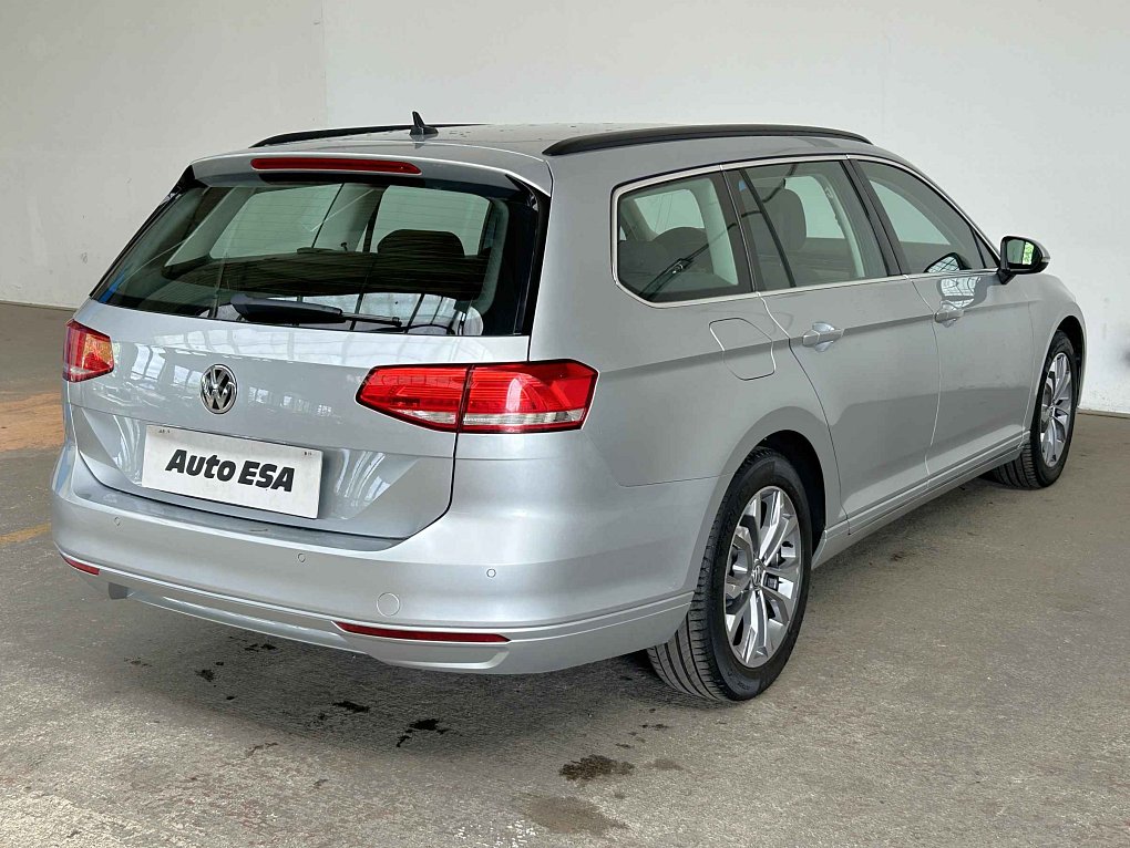 Volkswagen Passat 2.0 TDi 