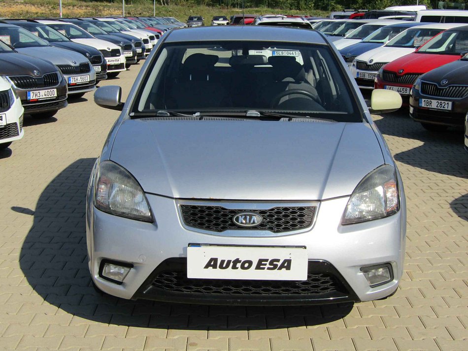 Kia Rio 1.4i 