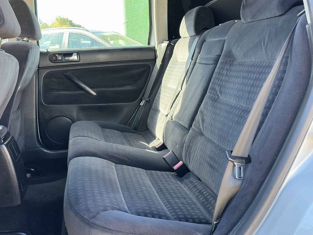 Volkswagen Passat 1.9TDi 