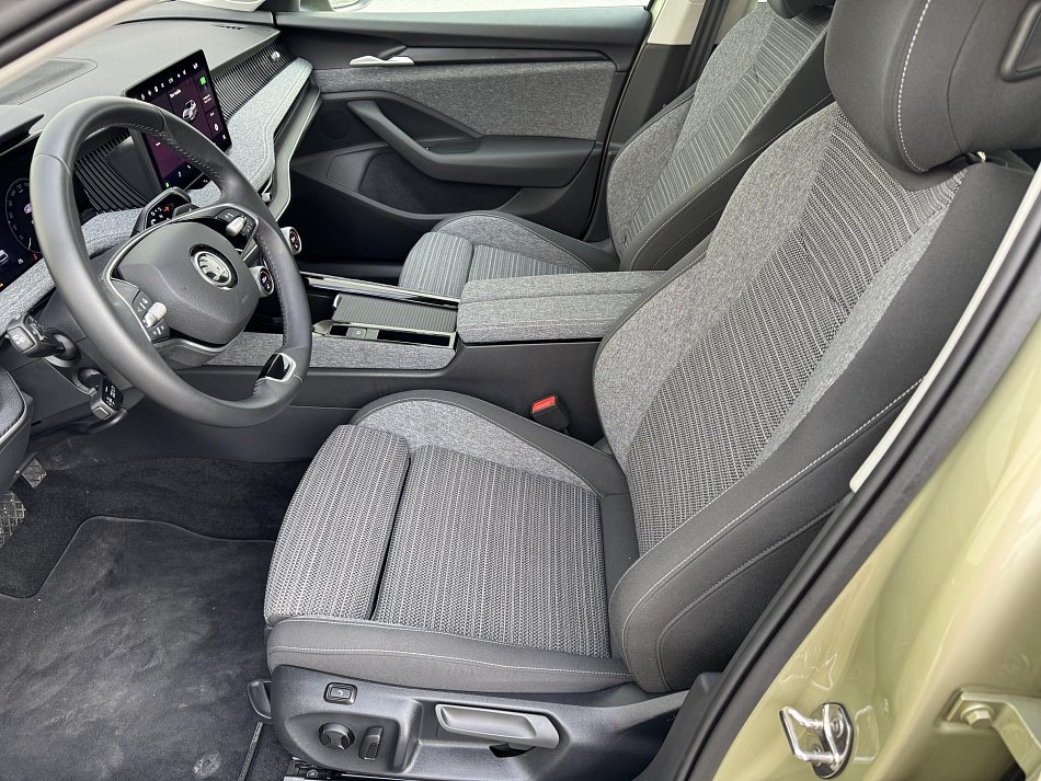 Škoda Superb IV 2.0 TDi Selection