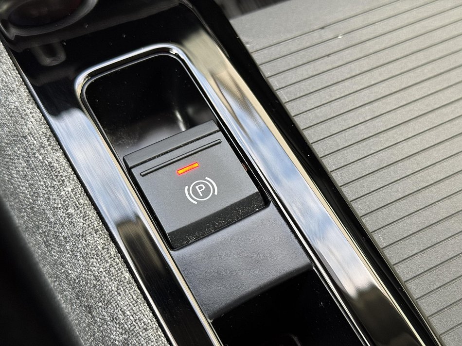 Škoda Superb IV 2.0 TDi Selection