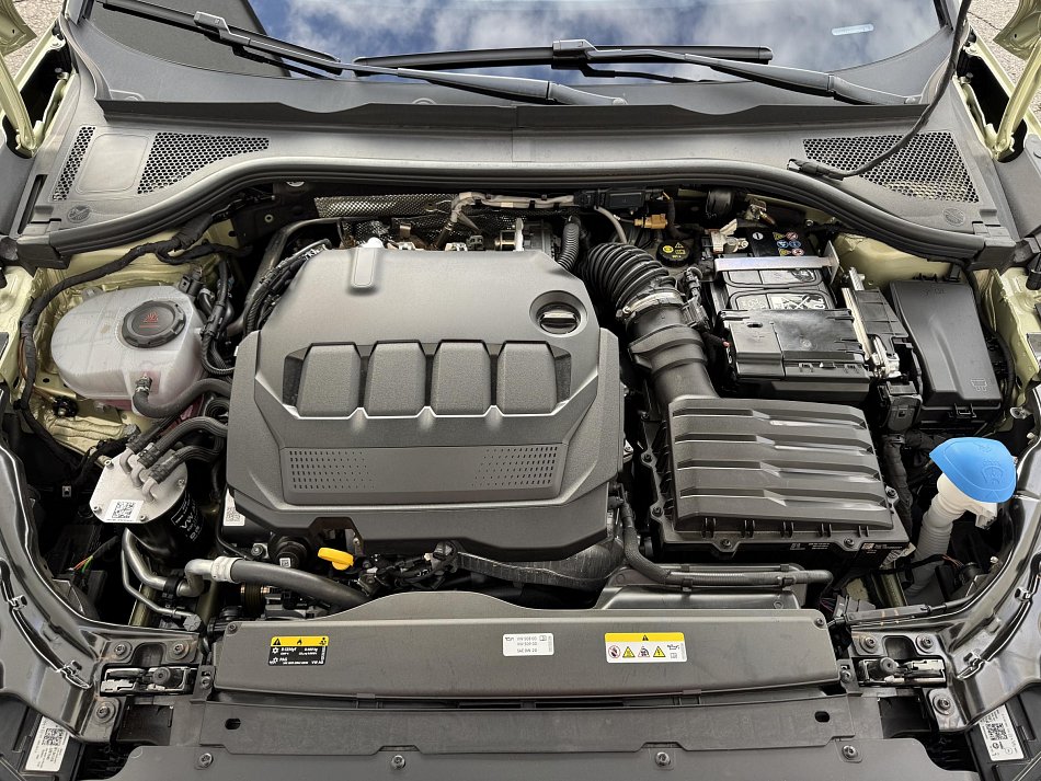 Škoda Superb IV 2.0 TDi Selection