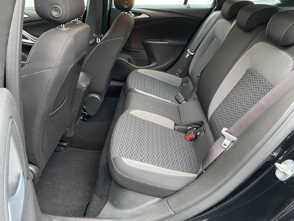Opel Astra 1.5CDTi Bussines