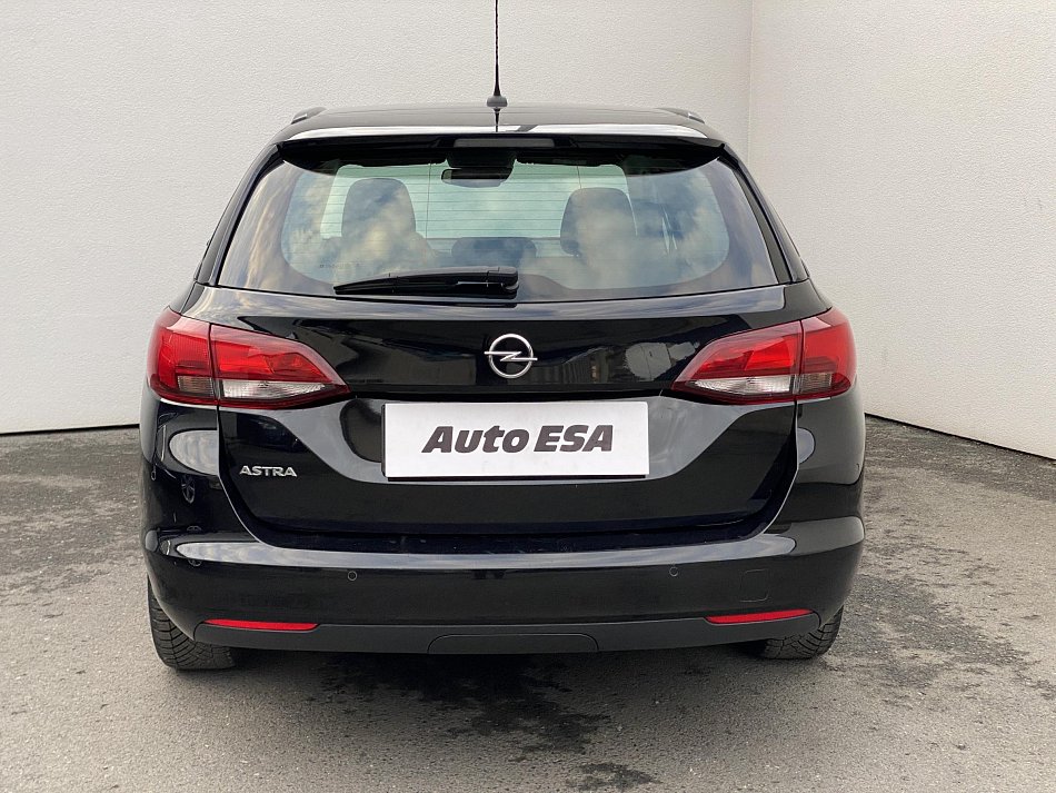 Opel Astra 1.5CDTi Bussines