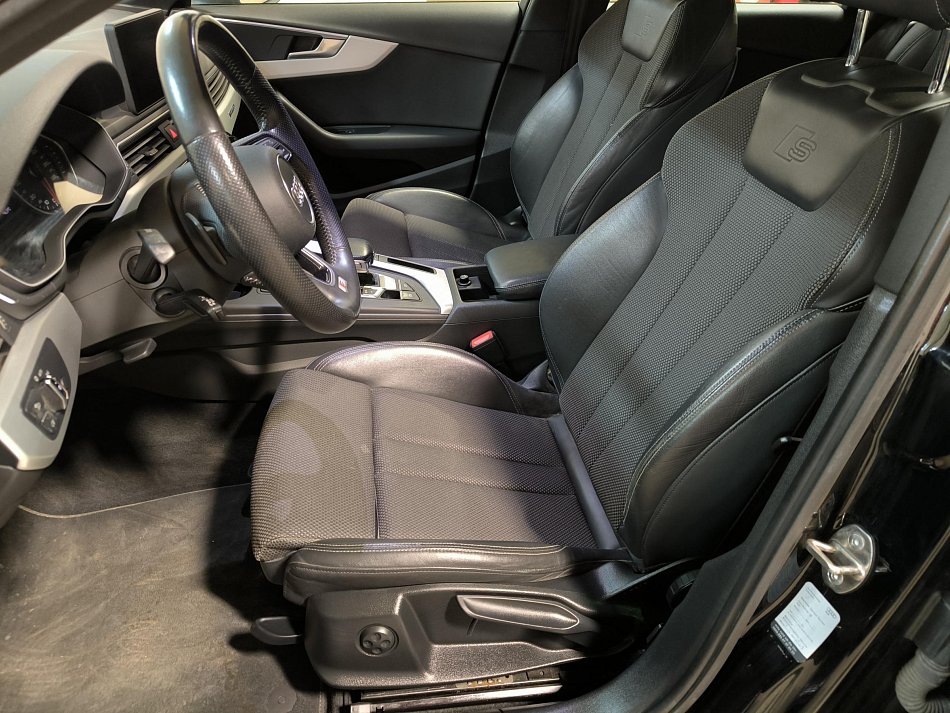 Audi A4 3.0 TDi V6 S-line Quattro
