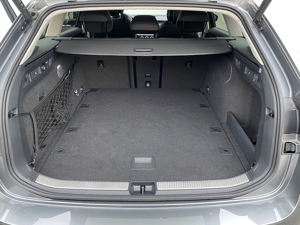 Škoda Superb IV 2.0 TDi Selection