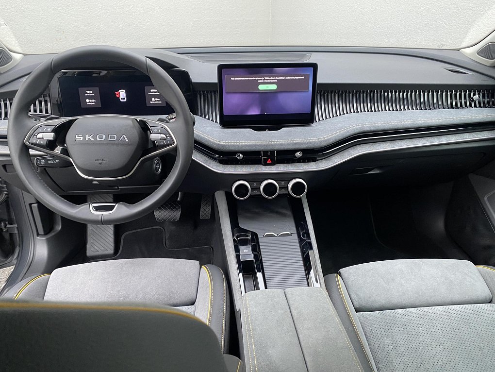 Škoda Superb IV 2.0 TDi Selection