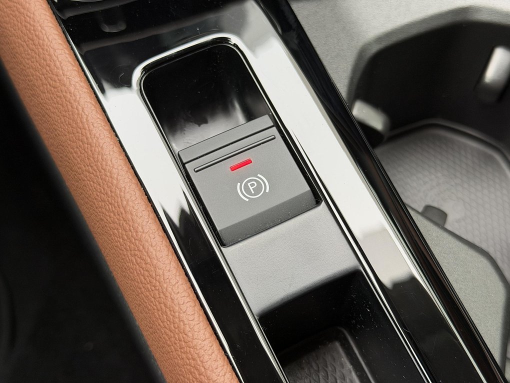 Škoda Superb IV 2.0 TSi L&K