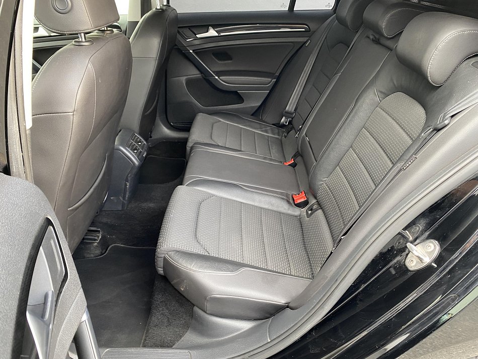 Volkswagen Golf 2.0 TDi Highline