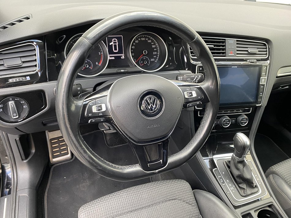 Volkswagen Golf 2.0 TDi Highline