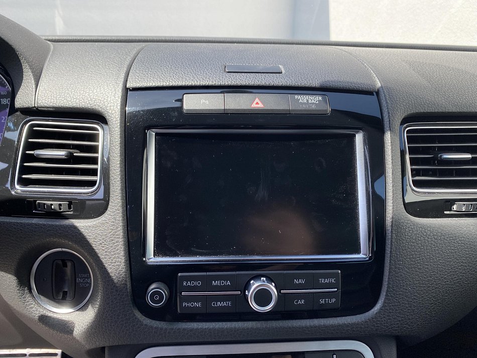 Volkswagen Touareg 3.0 TDi V6  4x4