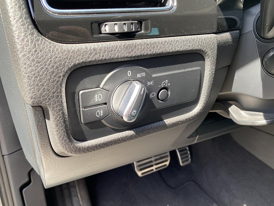 Volkswagen Touareg 3.0 TDi V6  4x4