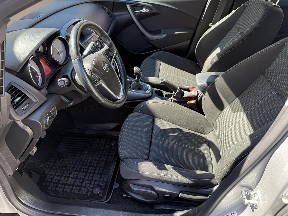 Opel Astra 1.6CDTI 