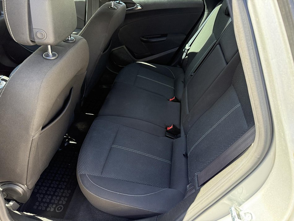 Opel Astra 1.6CDTI 