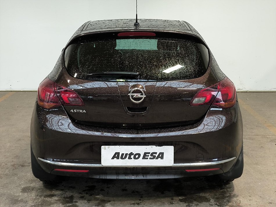 Opel Astra 1.4T 