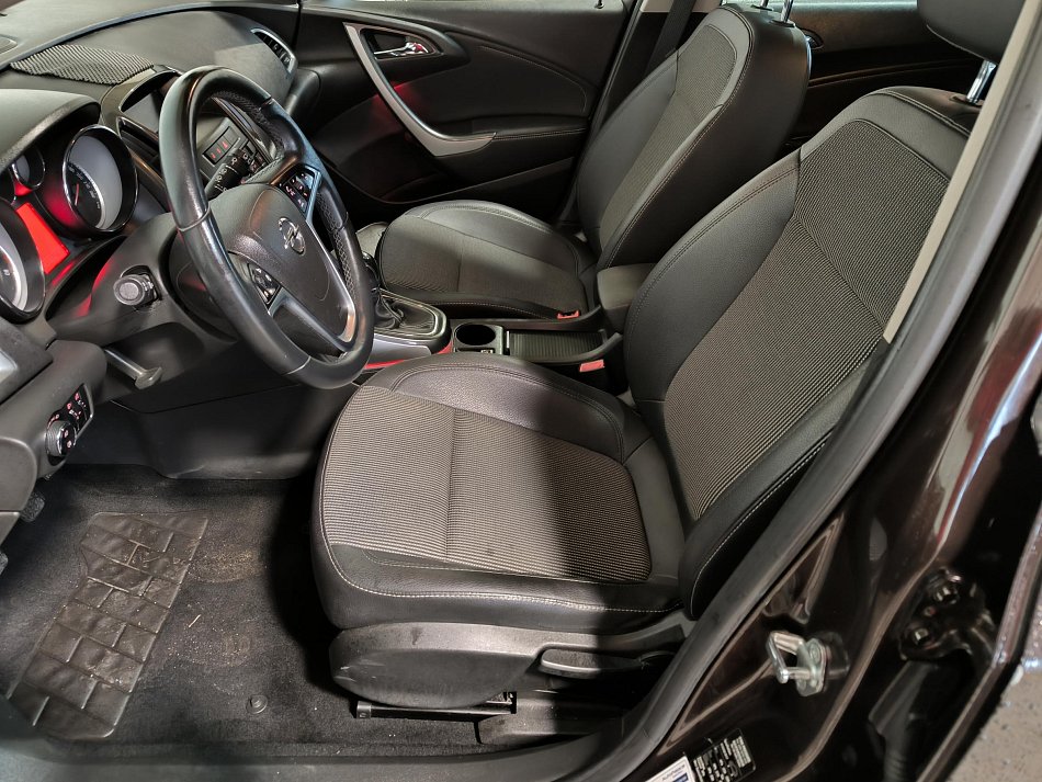 Opel Astra 1.4T 