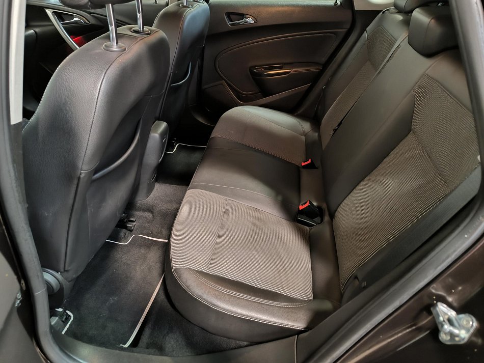 Opel Astra 1.4T 