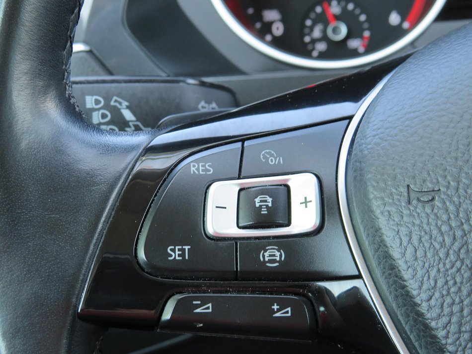 Volkswagen Tiguan 2.0 TDi 