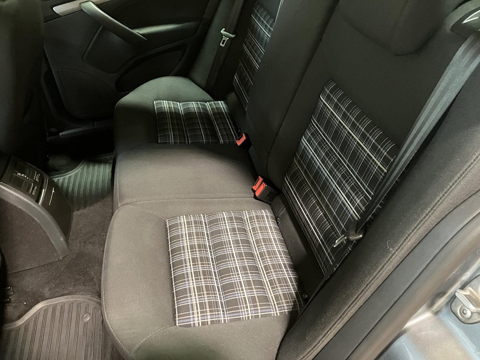 Škoda Octavia II 1.6 TDi  4x4