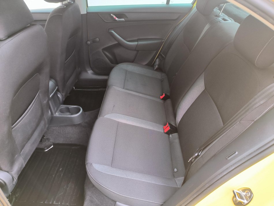 Škoda Rapid 1.6 TDi Ambition Fresh