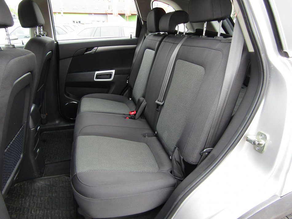 Opel Antara 2.4i 
