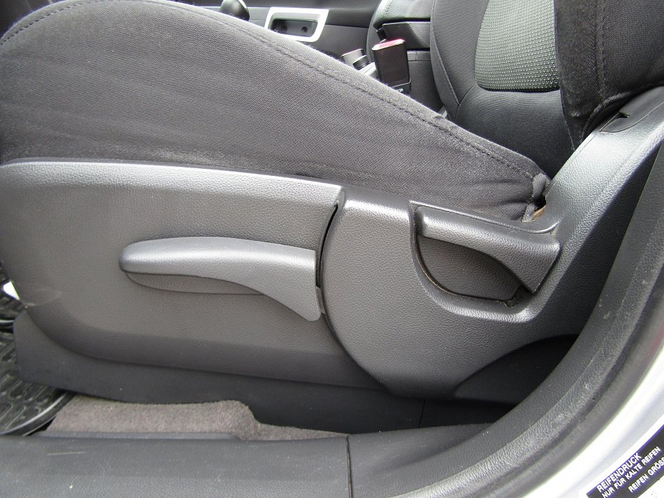 Opel Antara 2.4i 