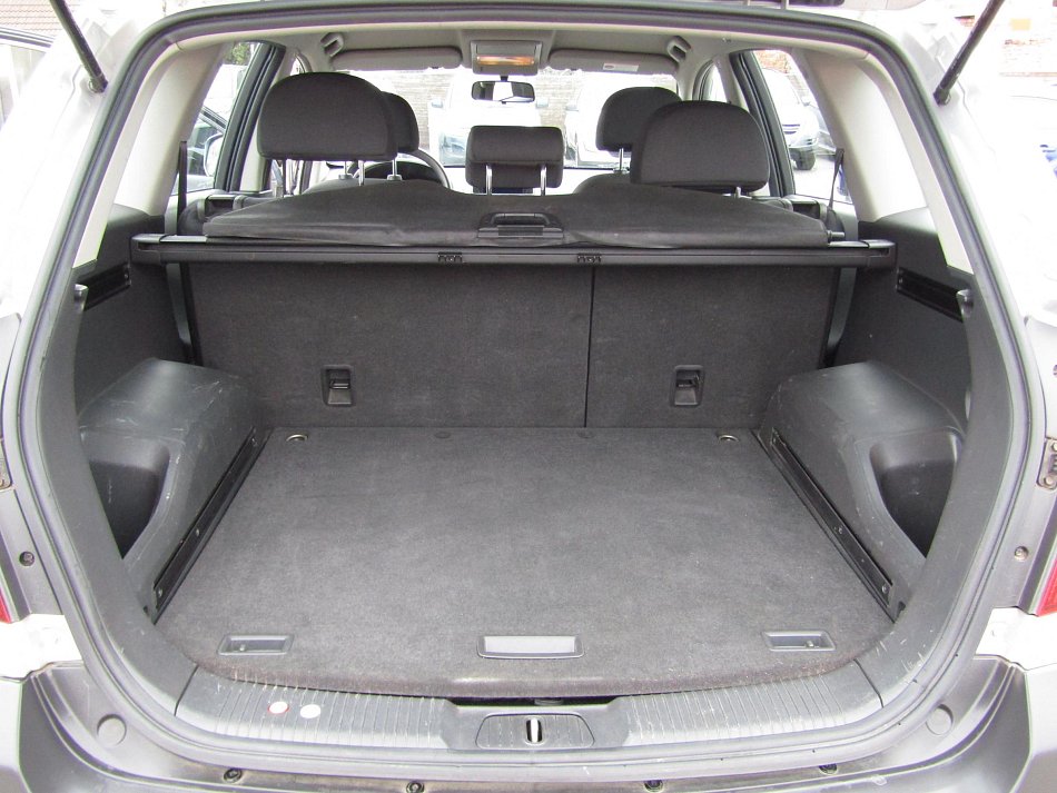 Opel Antara 2.4i 