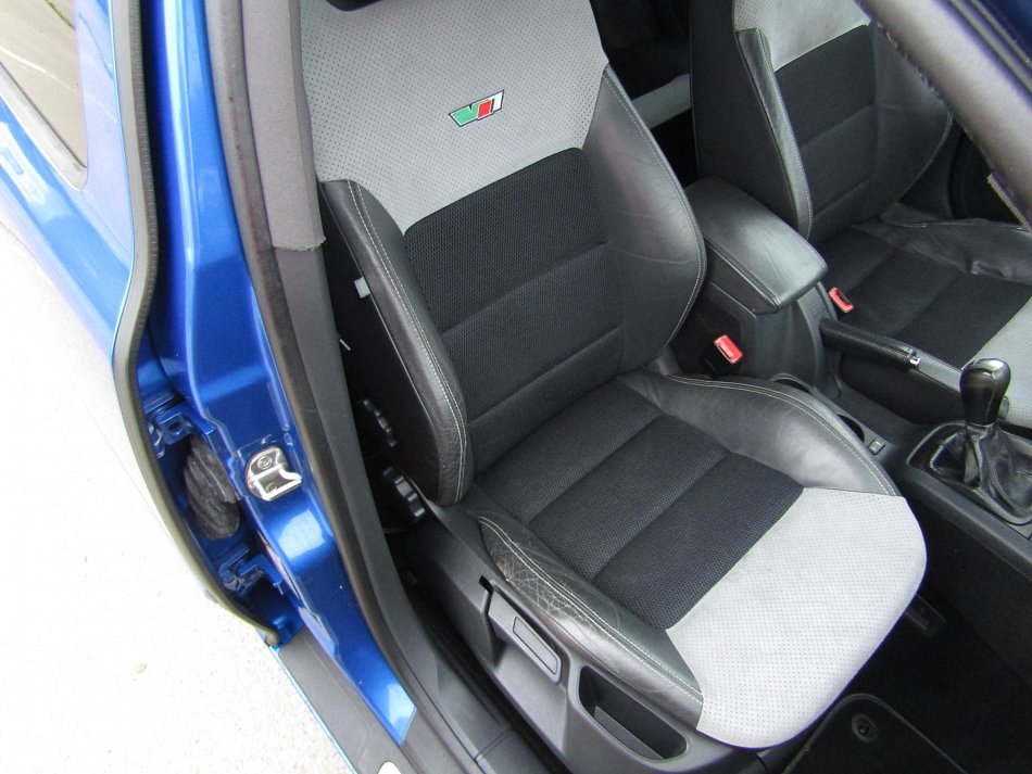 Škoda Octavia II 2.0 TDi RS