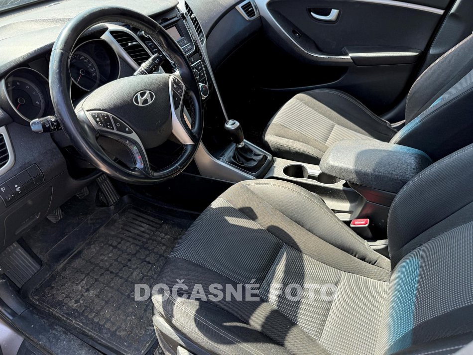Hyundai I30 1.6i 