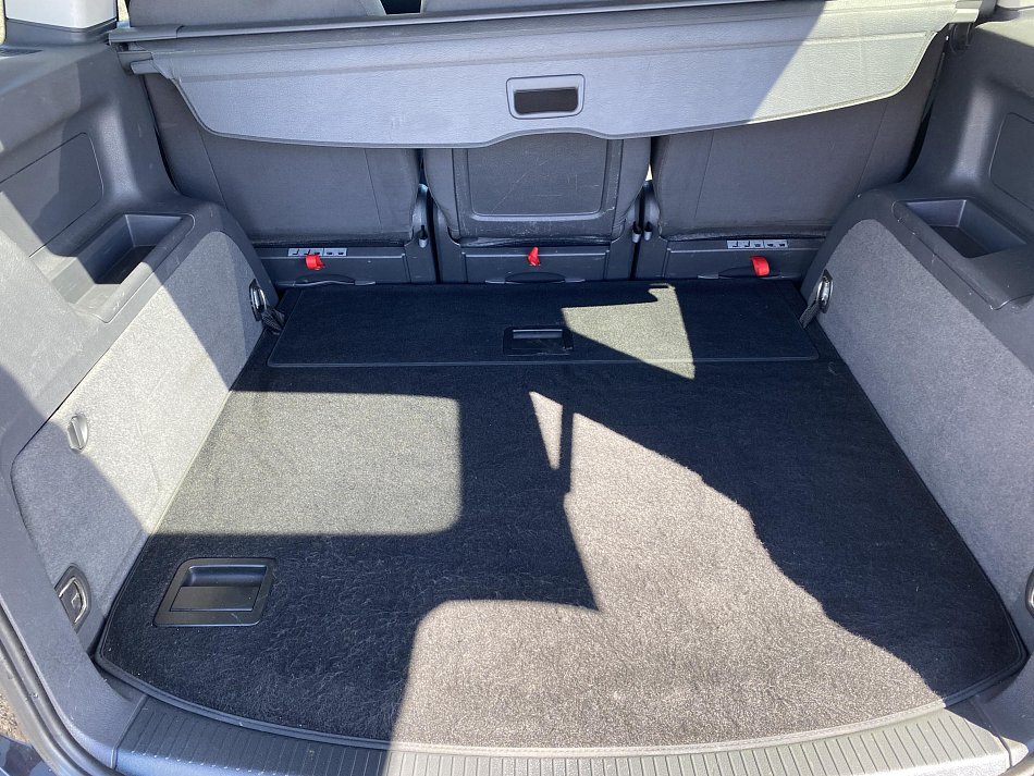 Volkswagen Touran 2.0TDI 