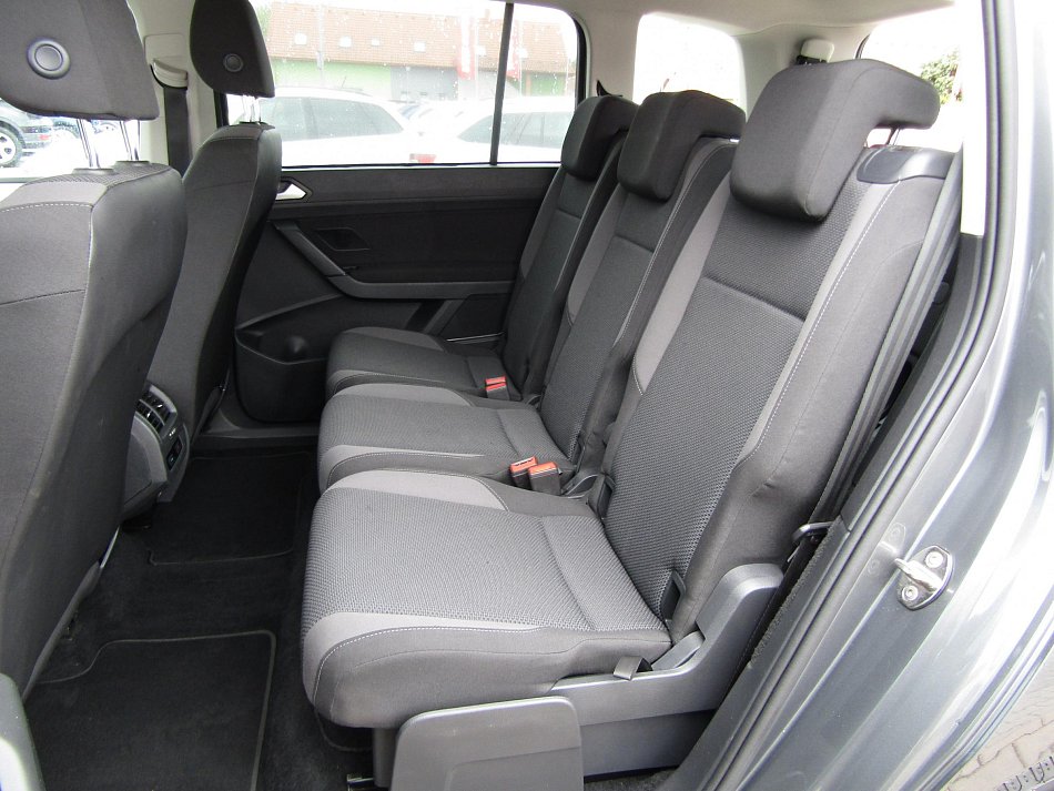 Volkswagen Touran 1.6 TDi 