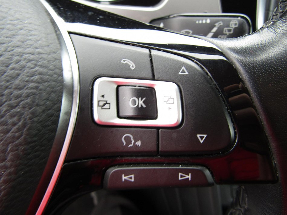 Volkswagen Touran 1.6 TDi 