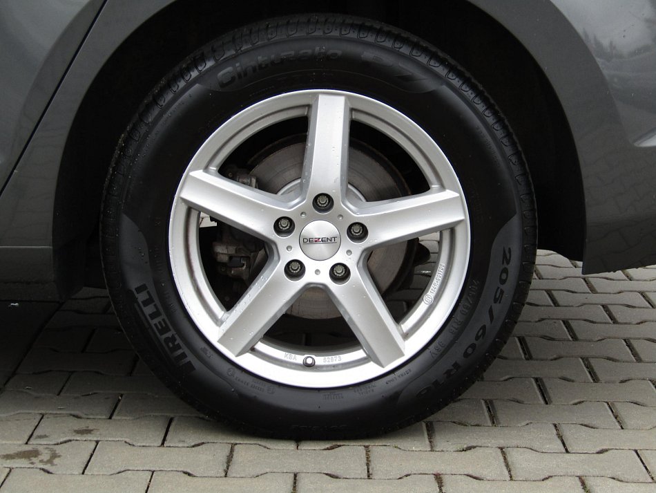 Volkswagen Touran 1.6 TDi 
