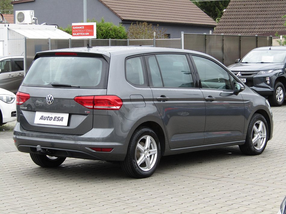Volkswagen Touran 1.6 TDi 