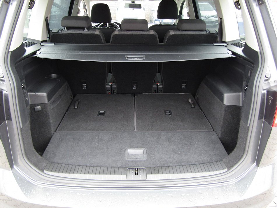 Volkswagen Touran 1.6 TDi 
