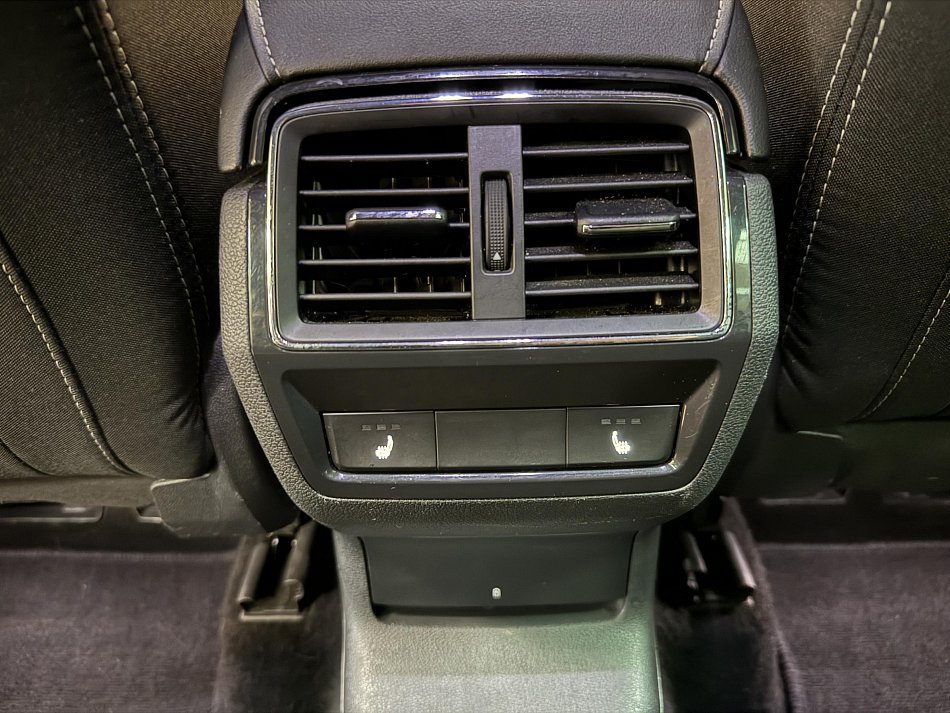 Škoda Karoq 1.5 TSI 