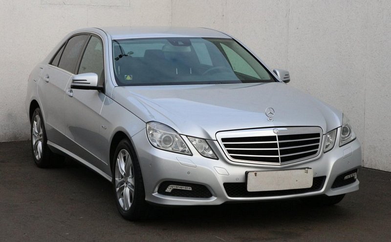 Mercedes-Benz Třída E 2.2 DCi Avantgarde E220