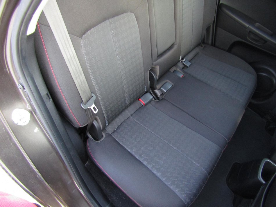 Kia Venga 1.6 CVVT 