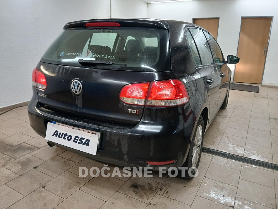Volkswagen Golf 1.6 TDi 