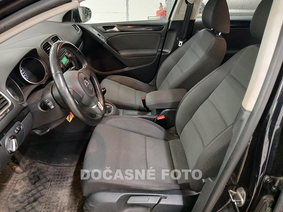 Volkswagen Golf 1.6 TDi 