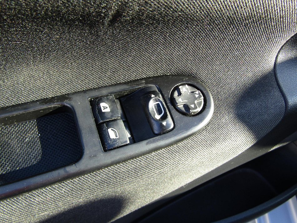 Peugeot 207 1.4i 