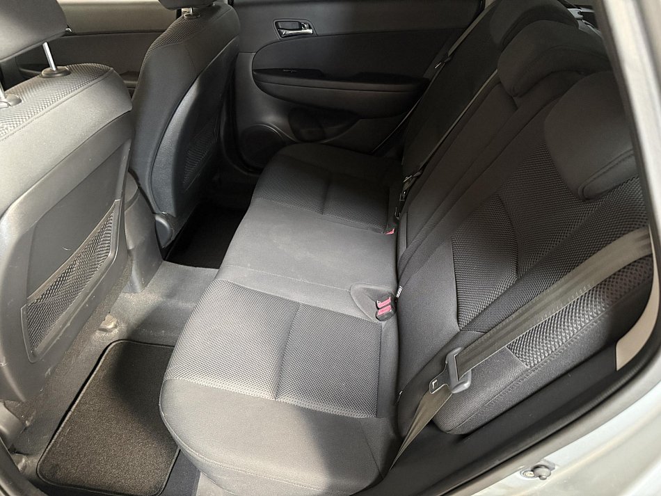 Hyundai I30 1.6. CVVT 